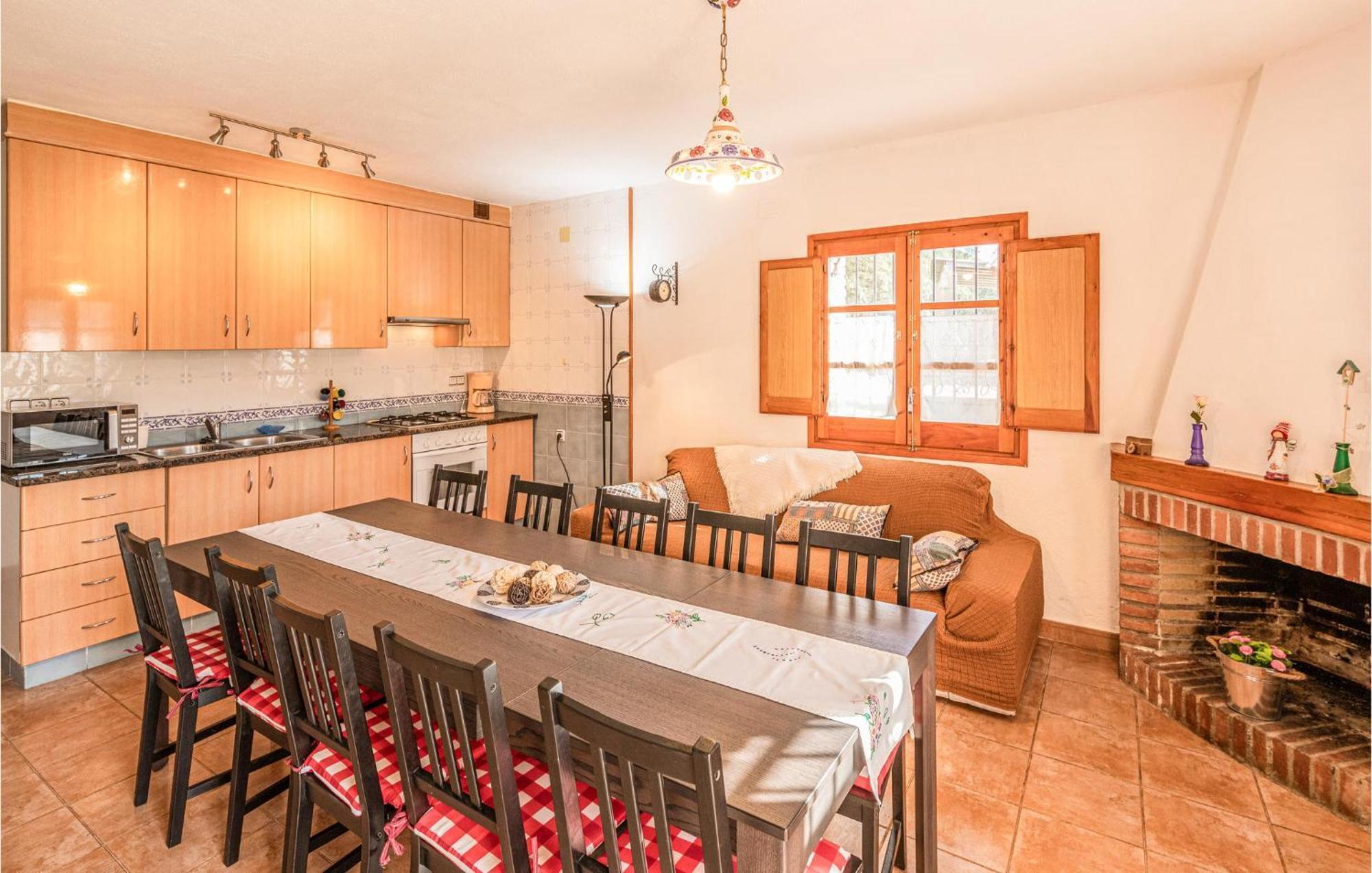 Awesome Home In Riells I Viabrea With Wifi Breda Экстерьер фото