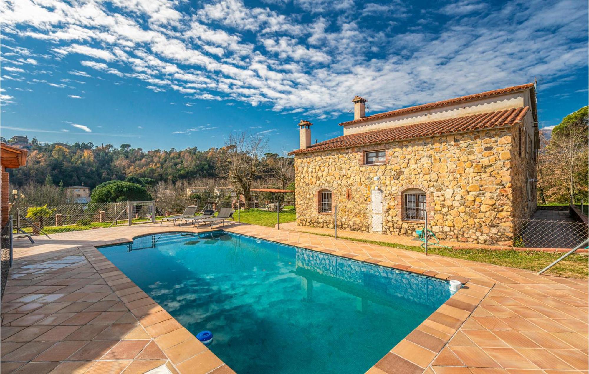 Awesome Home In Riells I Viabrea With Wifi Breda Экстерьер фото